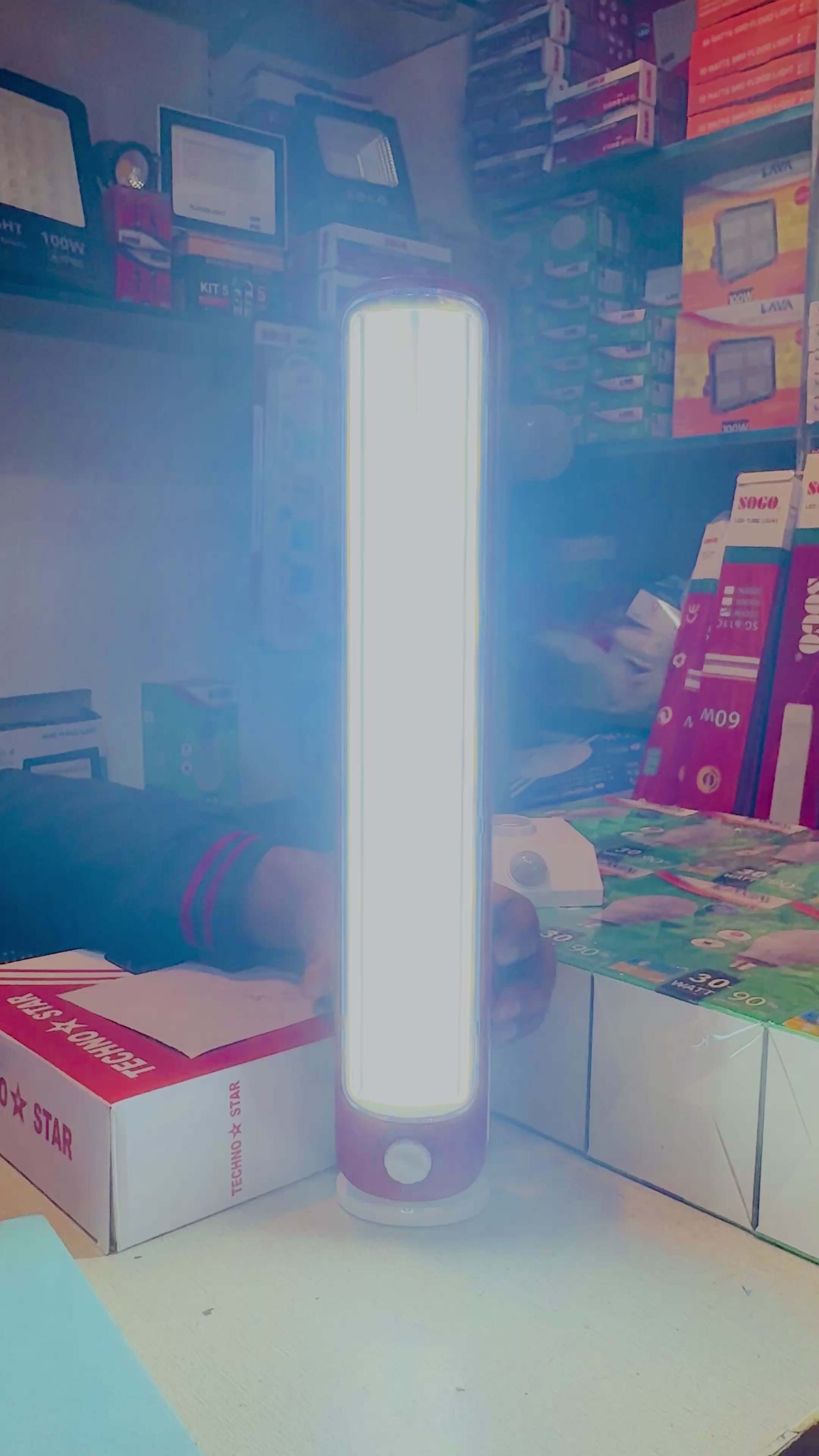 SOGO Bright Led 44W rechargeable light with dimmer Feature